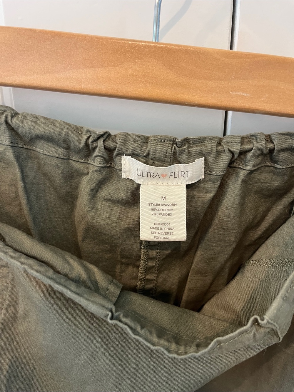 Ultra Flirt womens medium olive green parachute cargo skirt with pockets - Picture 3 of 3